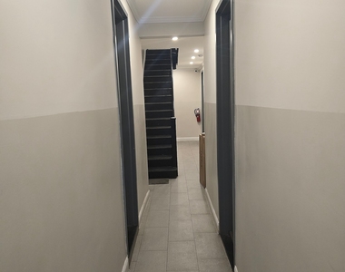 East 80th Street - Photo Thumbnail 9