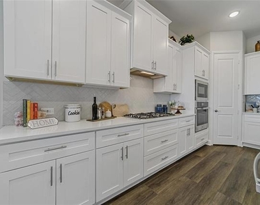 3000 Corvara Drive - Photo Thumbnail 22