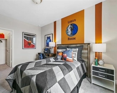 3000 Corvara Drive - Photo Thumbnail 9