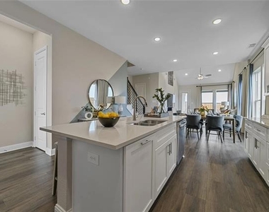 3000 Corvara Drive - Photo Thumbnail 15