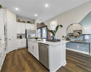 3000 Corvara Drive - Photo Thumbnail 32