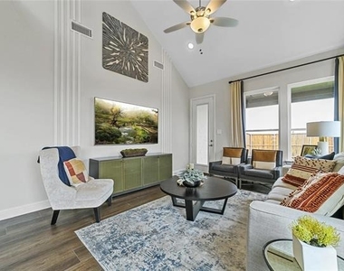 3000 Corvara Drive - Photo Thumbnail 12
