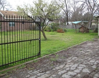 3140 View Street - Photo Thumbnail 17
