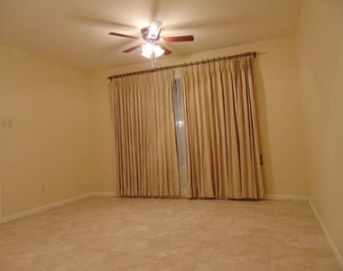 1905 Milam Street - Photo Thumbnail 4
