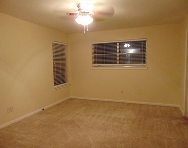 1905 Milam Street - Photo Thumbnail 10