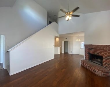 1409 Post Oak Drive - Photo Thumbnail 1