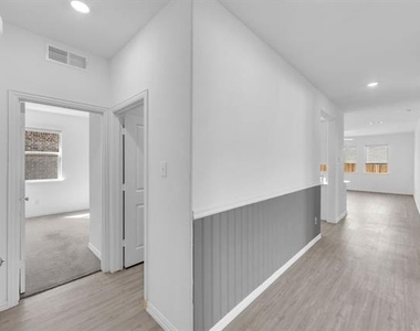 1321 Lazy Grove Drive - Photo Thumbnail 11