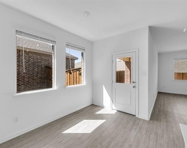 1321 Lazy Grove Drive - Photo Thumbnail 31