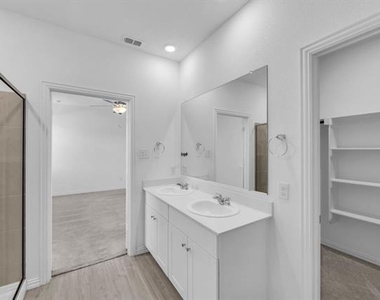 1321 Lazy Grove Drive - Photo Thumbnail 23