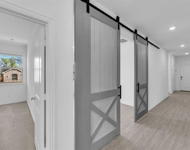 1321 Lazy Grove Drive - Photo Thumbnail 18