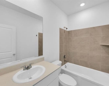 1321 Lazy Grove Drive - Photo Thumbnail 8
