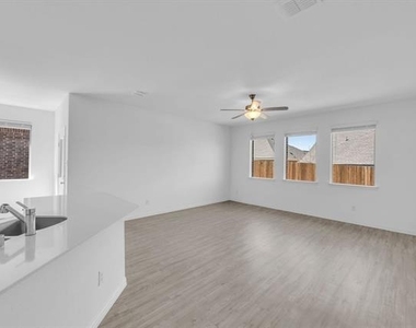 1321 Lazy Grove Drive - Photo Thumbnail 25