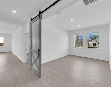 1321 Lazy Grove Drive - Photo Thumbnail 15