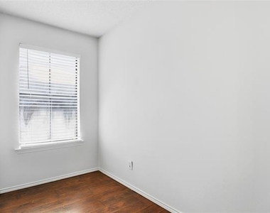 3205 Donnelly Circle - Photo Thumbnail 17