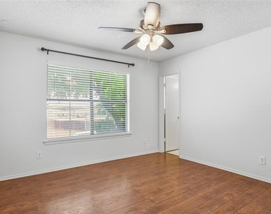 3205 Donnelly Circle - Photo Thumbnail 21