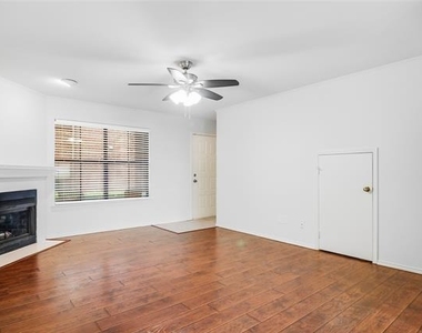 3205 Donnelly Circle - Photo Thumbnail 5