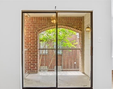 3205 Donnelly Circle - Photo Thumbnail 20