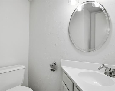 3205 Donnelly Circle - Photo Thumbnail 12
