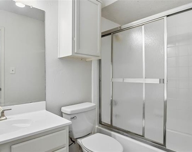 3205 Donnelly Circle - Photo Thumbnail 24