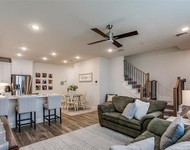 3504 Zellwood Lane - Photo Thumbnail 3