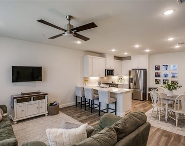 3504 Zellwood Lane - Photo Thumbnail 4