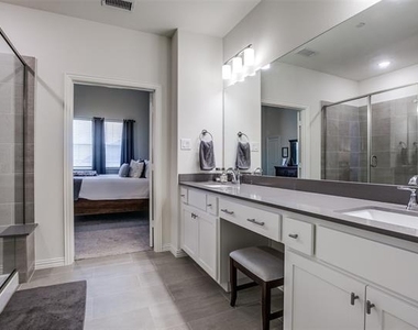 3504 Zellwood Lane - Photo Thumbnail 15