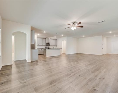 2016 Hampton Street - Photo Thumbnail 6