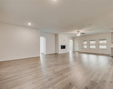 2016 Hampton Street - Photo Thumbnail 4