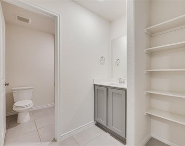 2016 Hampton Street - Photo Thumbnail 23