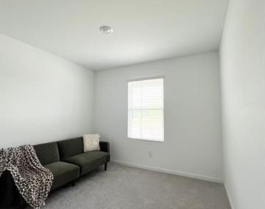 3603 Chambray Drive - Photo Thumbnail 9