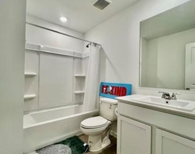 3603 Chambray Drive - Photo Thumbnail 4