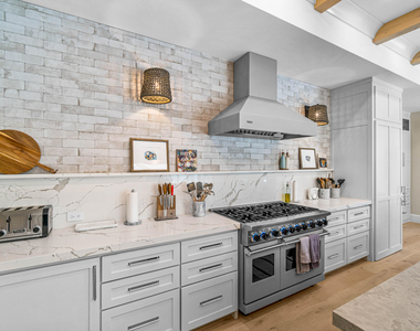 18 Nw 15th Street - Photo Thumbnail 3