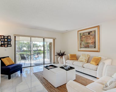 7911 Eastlake Drive - Photo Thumbnail 16