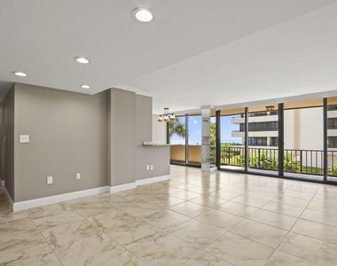 4200 N Ocean - Photo Thumbnail 3