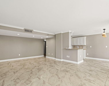 4200 N Ocean - Photo Thumbnail 7