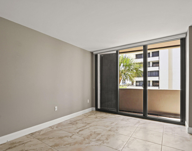 4200 N Ocean - Photo Thumbnail 24