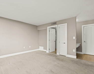4200 N Ocean - Photo Thumbnail 18