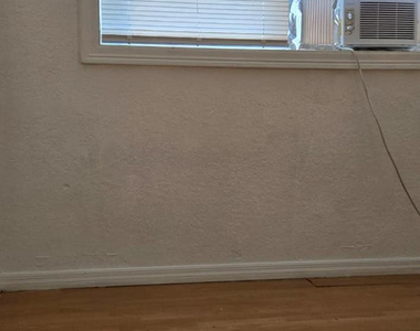 112 Newton Road - Photo Thumbnail 10
