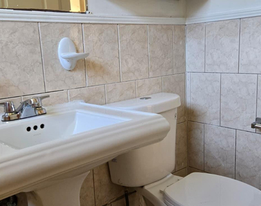 112 Newton Road - Photo Thumbnail 8