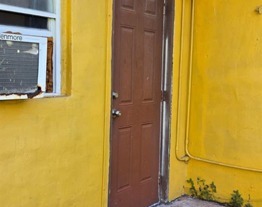112 Newton Road - Photo Thumbnail 30