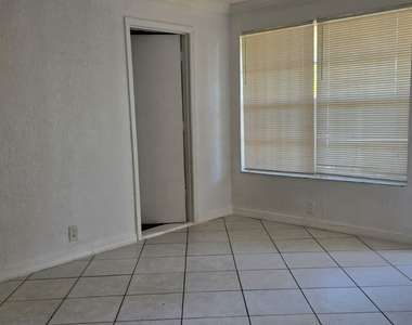 112 Newton Road - Photo Thumbnail 25