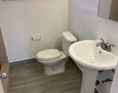 460 Sw 7th Street - Photo Thumbnail 8