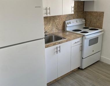 460 Sw 7th Street - Photo Thumbnail 4