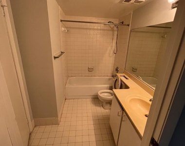 9901 Westview Drive - Photo Thumbnail 5