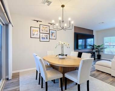 1504 Hummingbird Road - Photo Thumbnail 10