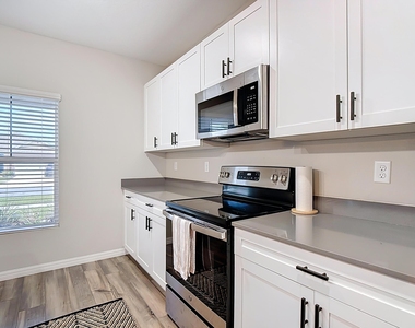 1504 Hummingbird Road - Photo Thumbnail 7