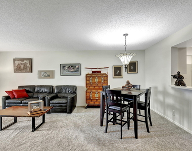 7185 Huntington Lane - Photo Thumbnail 5