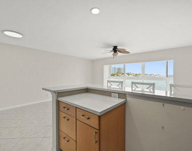 400 Wilma Circle - Photo Thumbnail 11