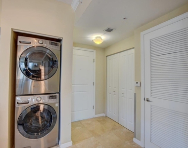 225 Ne 1st Street - Photo Thumbnail 12