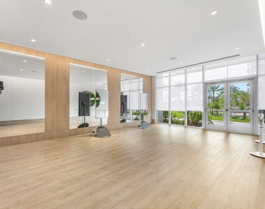 220 Lake Shore Drive - Photo Thumbnail 49